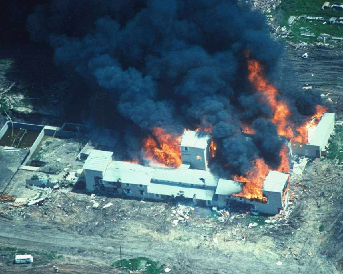 Waco: The Rules of Engagement | William Gazecki 1 gettyimages 50613629