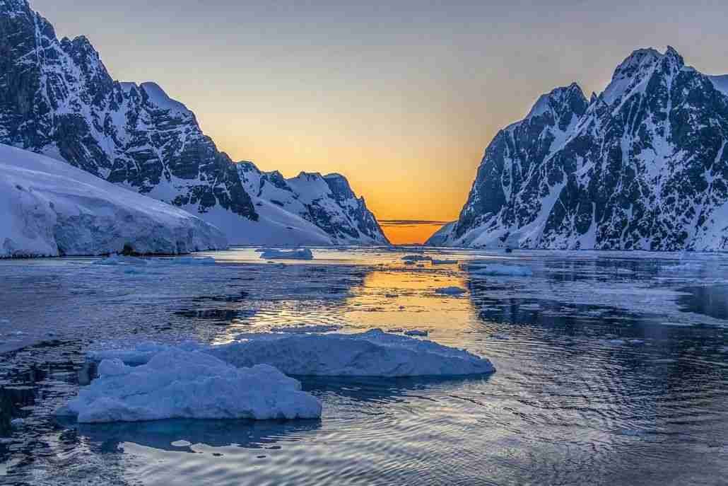 Mapping Antarctica and Neutrinos 2 Antarctica Gold 2 Landed Travel Private Travel