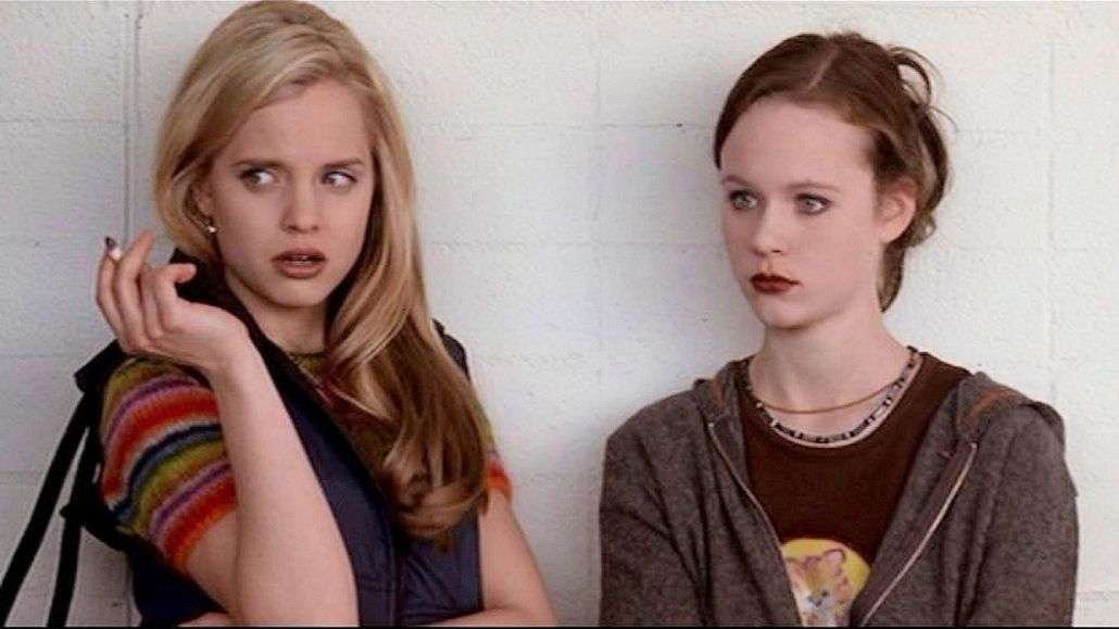 Revenge of the Nerds and Freaks: Ten Myths in American Beauty | Academic Agent 2 American Beauty 11